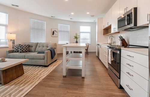 Old Town West Apartment | Landing | Incredible 2BD, Gym, Courtyard