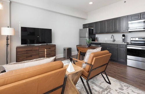 Spartanburg Apartment | Landing | Incredible Studio, Gym
