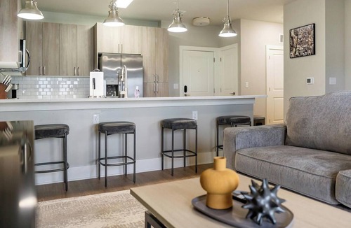 Fort Myers Apartment | Landing | Modern 1BD, Gym, Clubhouse