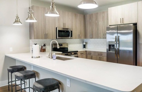 Fort Myers Apartment | Landing | Modern 1BD, Gym, Clubhouse