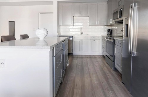 Fort Myers River District Apartment | Landing | Modern 1BD, Gym, Yoga Studio