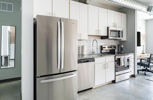 Northwest Pensacola Apartment | Landing | Modern 1BD, Rooftop Lounge, Gym
