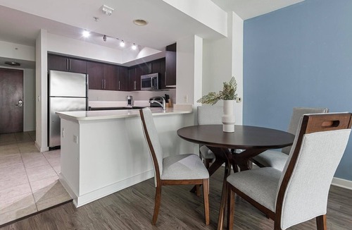 Navy Yard Apartment | Landing | Modern 2BD, Courtyard