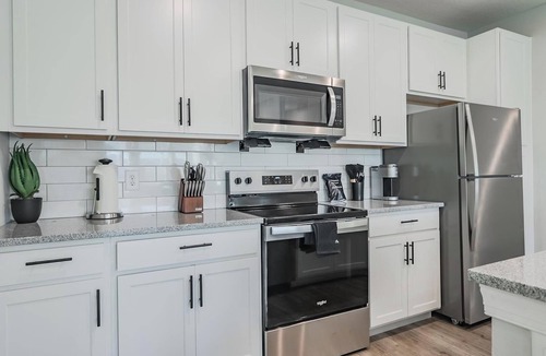 Fort Myers Apartment | Landing | Modern 2BD, Pool