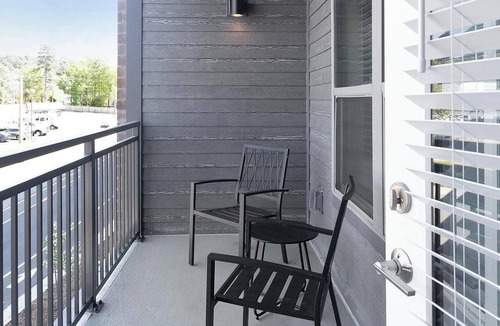 Chapel Hill Apartment | Landing | Spectacular 3BD, Gym, Game Room