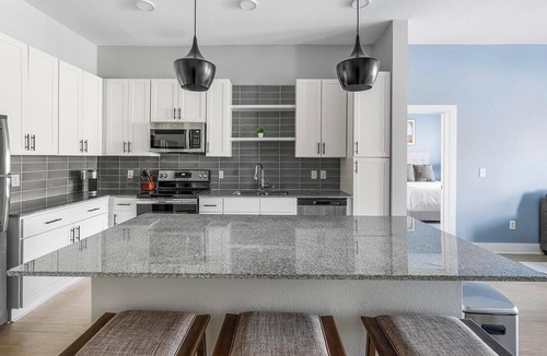 Rock Creek Apartment | Landing | Spectacular 2BD, Courtyard, Gym