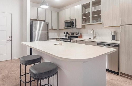 Cordova Apartment | Landing | Stunning 1BD, Clubhouse, Gym
