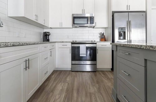 Matthews Apartment | Landing | Stunning 2BD, Gym, Game Room