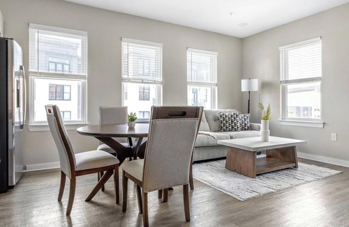 Yamacraw Village Apartment | Landing | Stunning 2BD in Downtown