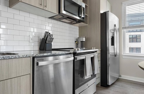 Yamacraw Village Apartment | Landing | Stunning 2BD in Downtown