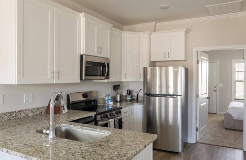 Huntsville Apartment | Landing | Stylish 1BD, Gym, Clubhouse