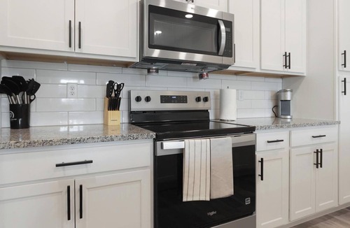 Beaufort Apartment | Landing | Stylish 1BD, Gym