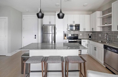 Rock Creek Apartment | Landing | Stylish 2BD, Gym, Courtyard
