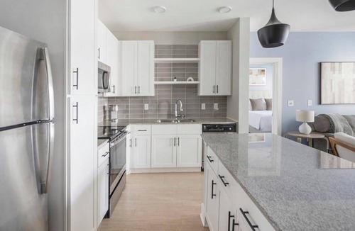 Rock Creek Apartment | Landing | Stylish 2BD, Gym, Courtyard