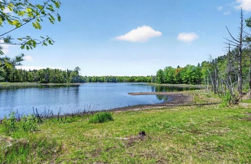 Drummond House | Lang Lodge cabin