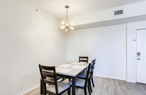 East Ocean Ave House | Lantana Condo w/Balcony: 11 Mi to Palm Beach!