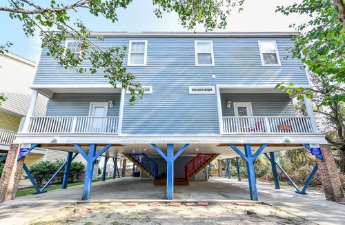 Surfside Beach House | Large Beach View House in Surfside, South Carolina