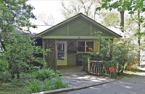 Cleveland House | Large Mountain Home with Fantastic Views, Caesars Head near Brevard (watch video