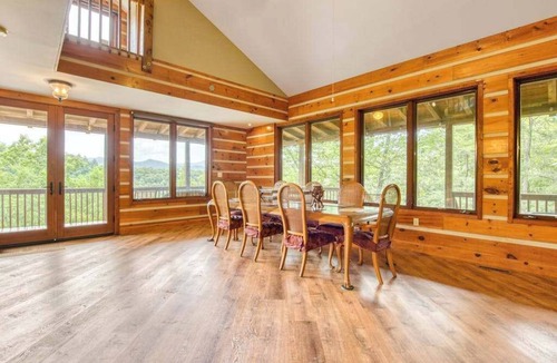 Sylva House | Large multi-level beauty with wrap-around deck, patio, AC, WiFi, wood fireplace