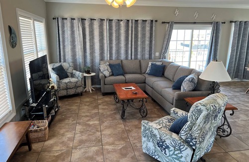 Garden City House | Lefty's LegaSea - Walk to Beach in Garden City Beach