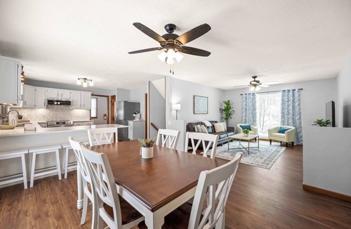 Burlington House | Legacy Farm Retreat Cozy Stay