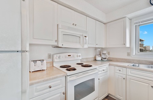 Orange Beach East Apartment | Lei Lani 218 Best of Beach Bay