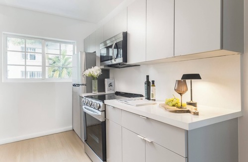 City Center Apartment | Lenox ID0027 - One Bedroom Apartment, Sleeps 4