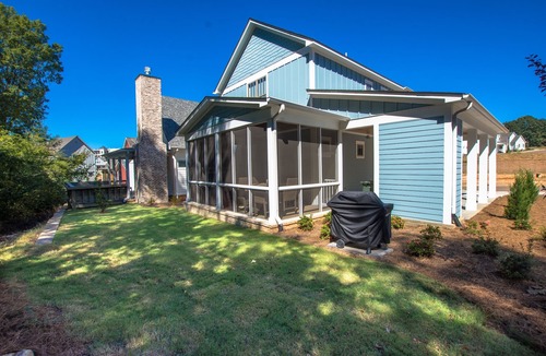 Oxford Cottage | Less than 1 Mile to the Square! Outdoor Fireplace & Grill + 2 King Suites!
