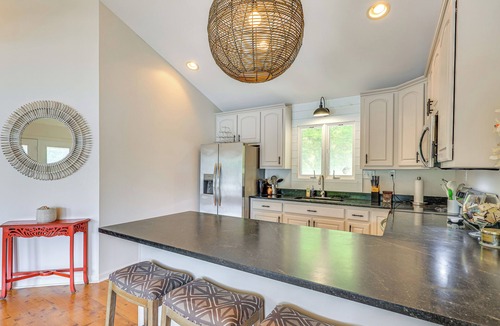 Logan Cottage | Lewis Smith Lake Retreat w/Dock & Deck!