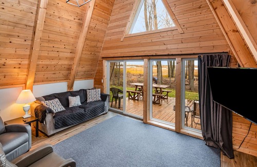 Au Gres Apartment | Life’s a Hoot A-Frame Cabin