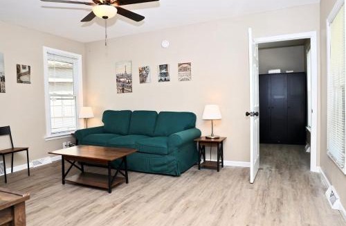 Norwood House | Lincoln, 1 Bedroom House near Xavier & Downtown