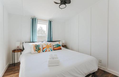 Afton House | Little Haven Cottage