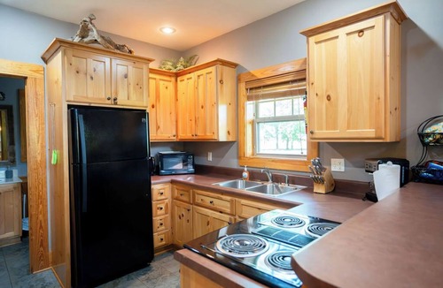 Heber Springs Cabin | Little Red River Waterfront Cabin for a perfect fishing getaway!
