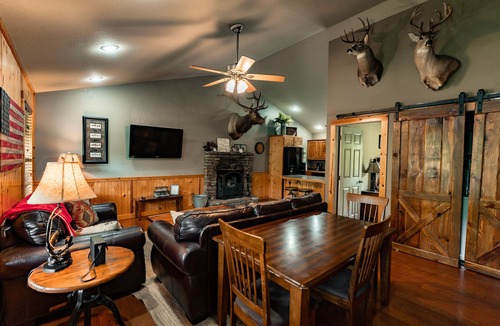 Heber Springs Cabin | Little Red River Waterfront Cabin for a perfect fishing getaway!