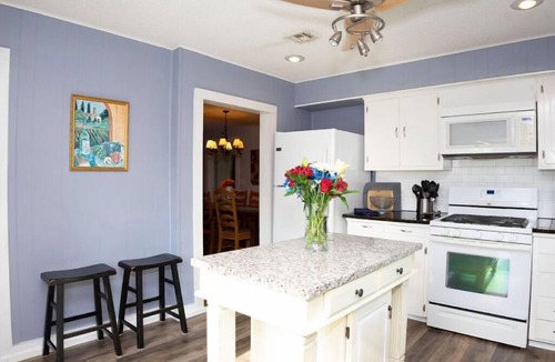 Pineville House | Little Sugar Farmhouse. an Idyllic Creekside retreat on a heritage farm