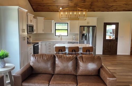 Van Buren House | Living Waters Estates, Elegant 3 BR Home with kids area, hot tub, sleeps 12