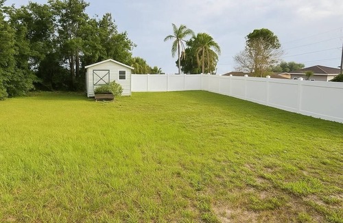 Deltona Lakes House | Located Midway Orlando & Daytona Beach, Pet Friendly, Fenced Yard, 2 Car Garage