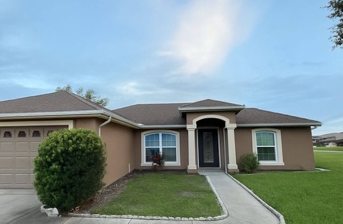 Deltona Lakes House | Located Midway Orlando & Daytona Beach, Pet Friendly, Fenced Yard, 2 Car Garage