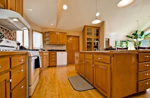 Eureka Springs House | Located On The Beautiful Kings River With Your Own Private Gravel Bar