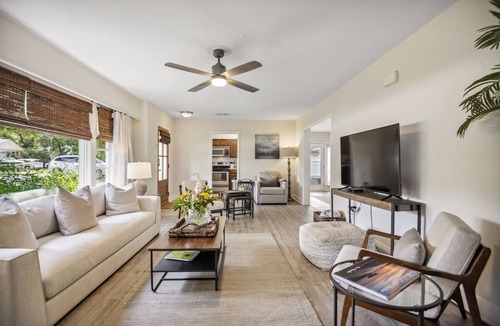 Old Town Cottage | Location! Location! 1/2 Block to Beach and 3 Blocks to Downtown!
