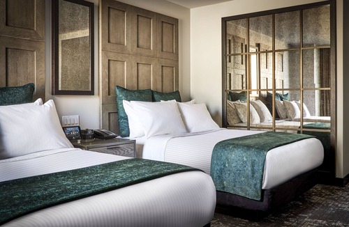 Ashwaubenon Hotel | Lodge Kohler