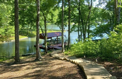 Ten Mile Cabin | Log Cabin/Cottage on Watts Bar Lake