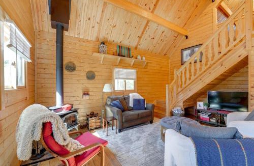 White Cloud House | Log Cabin Near Dragon Trail at Hardy Dam!