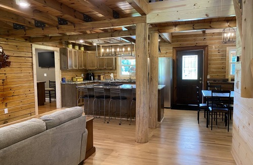 Millington Cabin | Log home on 17 Acres w/Modern Amenities - near Frankenmuth