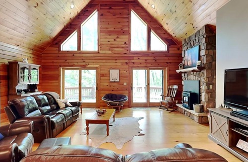 Oakland House | Logged Out