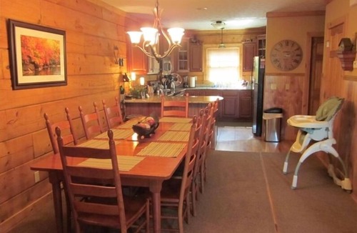 Edray House | Loggers Run - True Ski-in/Out Sleeps 14 Hot Tub & Garage