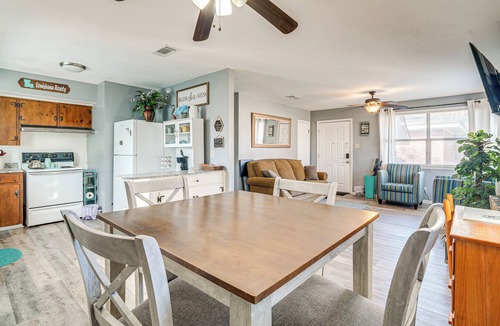 West Monroe Cottage | 'Louisiana Roots' Home 3 Mi to Dtwn West Monroe!