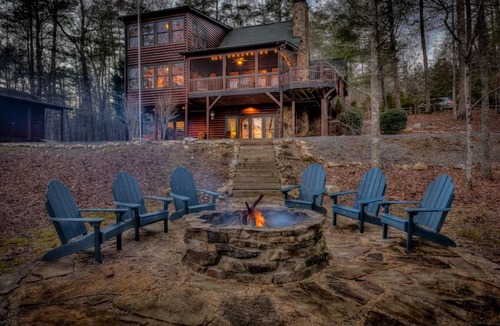 Morganton Cabin | Love You Deerly - Stream on property | Ping pong | Screened Porch | Firepit