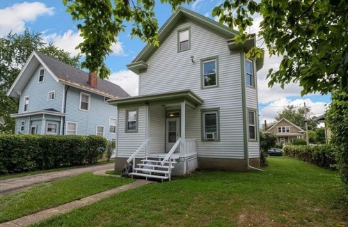 Roselawn Finance Apartment | Lovely 1-bd unit w/free parking 12 min to downtown