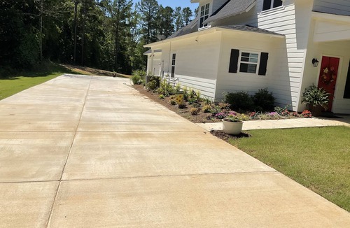 Oxford House | Lovely cottage located 3 miles from downtown Oxford.